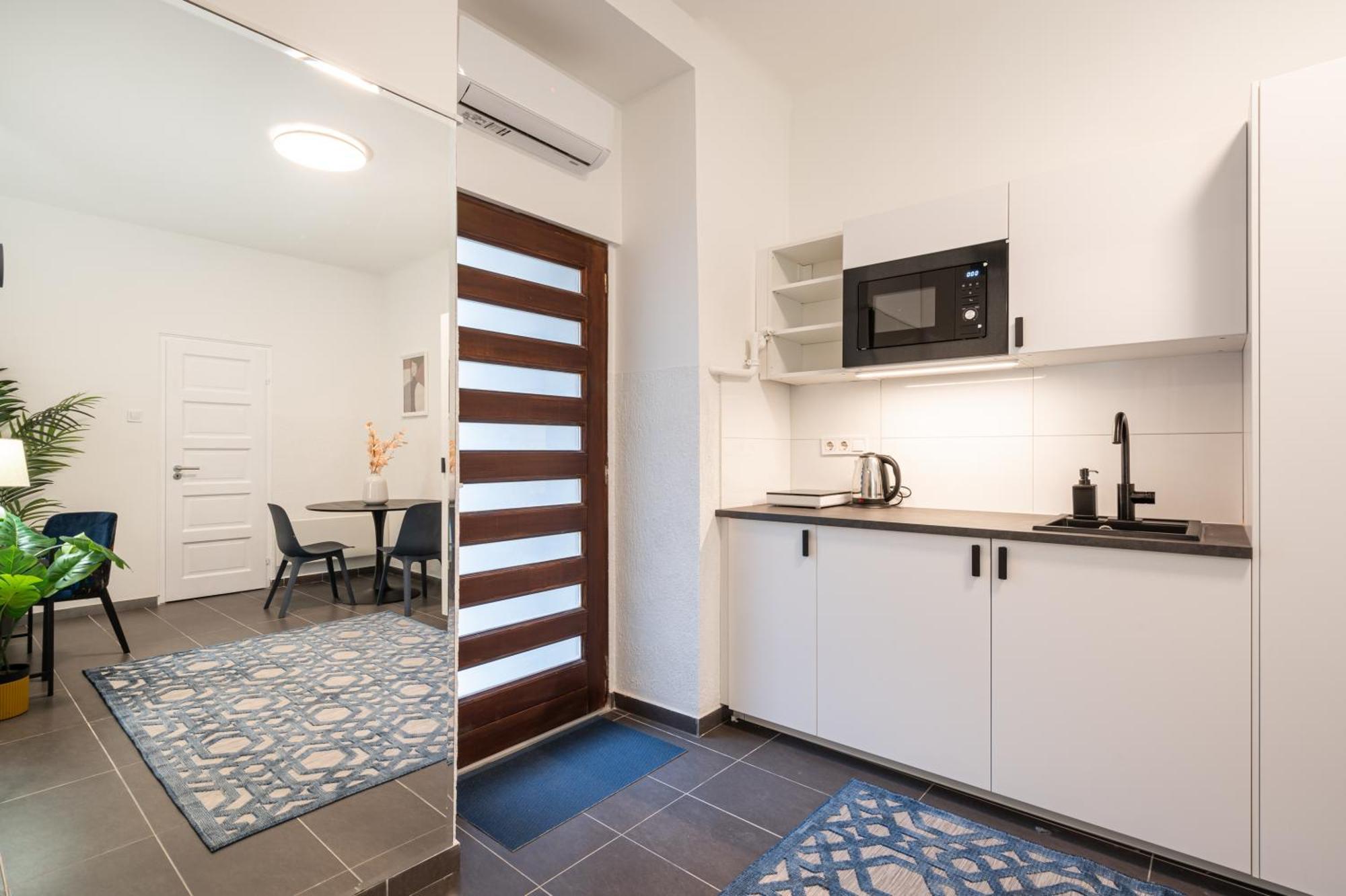 R10- Boutique Apartments, Best Location. By Bqa 부다페스트 외부 사진
